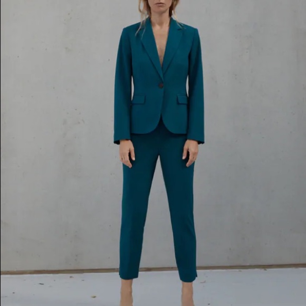 Zara Women’s Suit